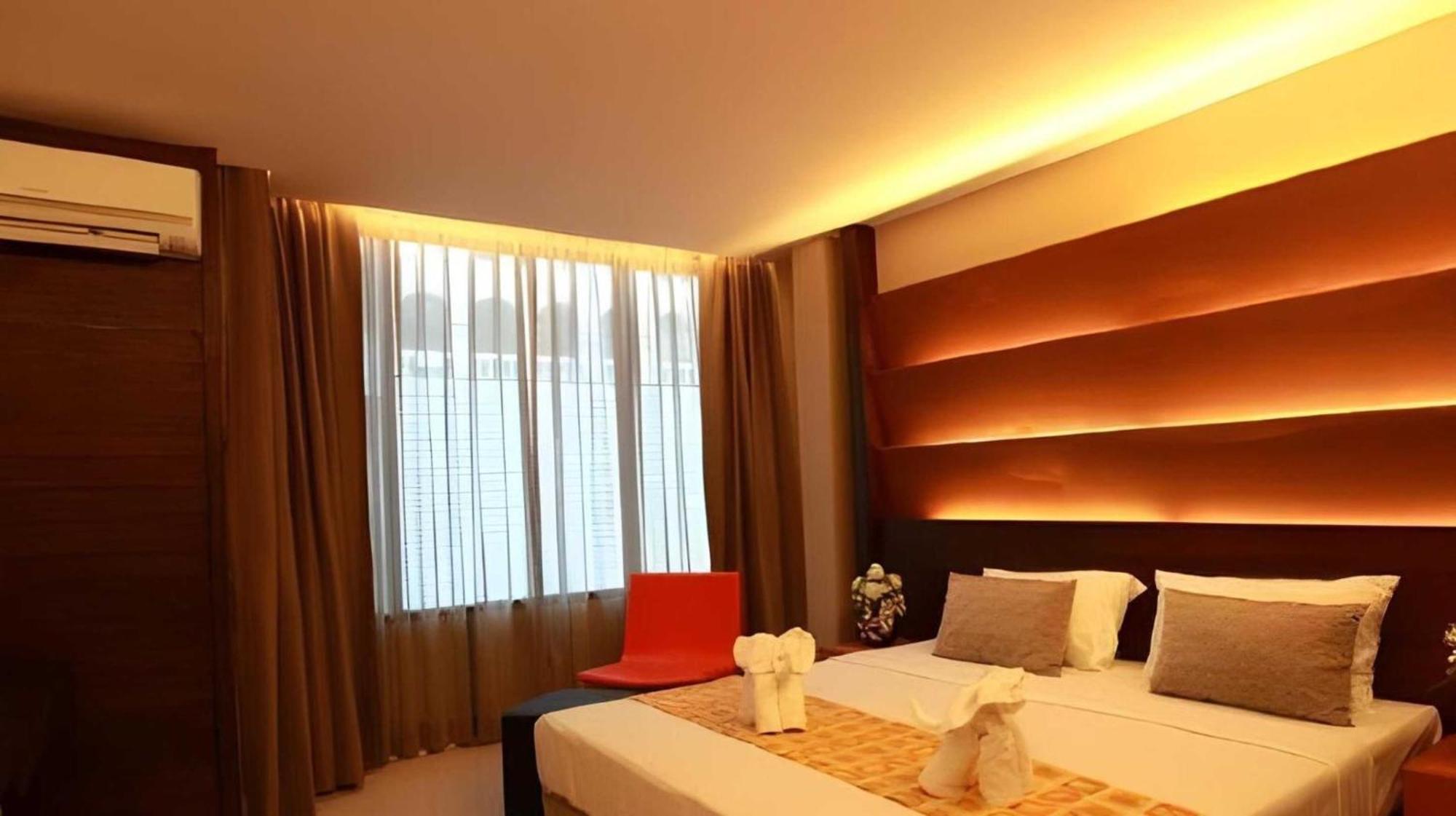 Collection O The Bangkok Cha Cha Suite Екстер'єр фото